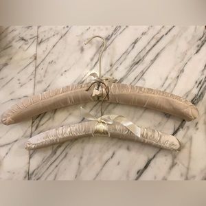 LUXURY SATIN HANGERS